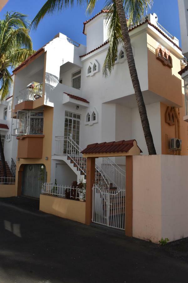 Sandy Shore Flic en Flac Exterior photo
